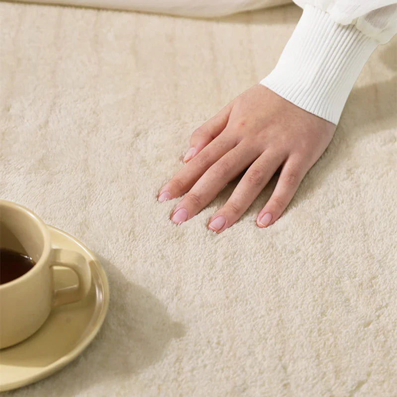 tapis beige rayé noir