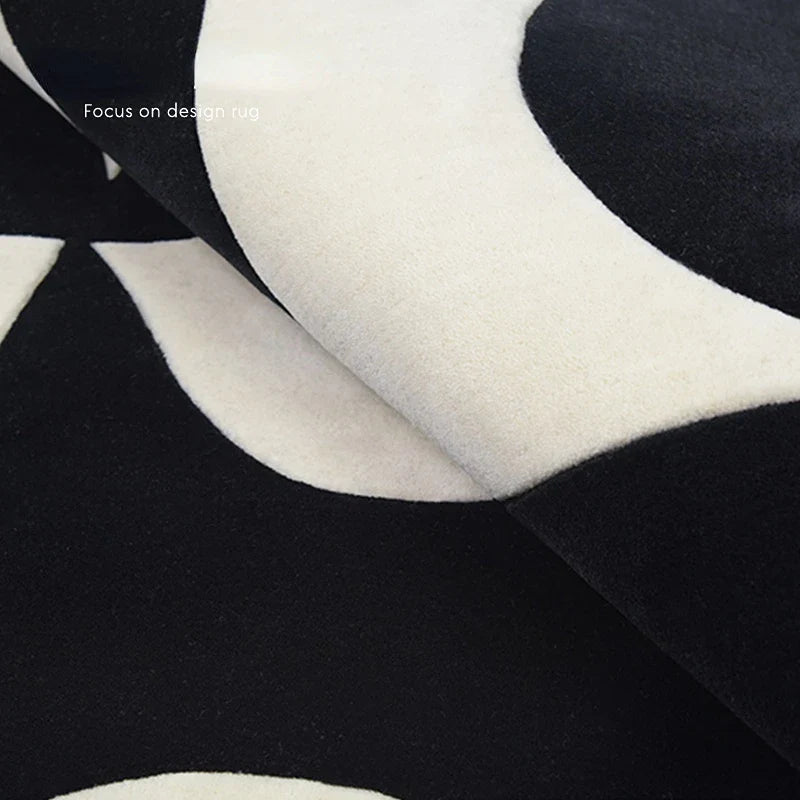 tapis rayé noir et blanc